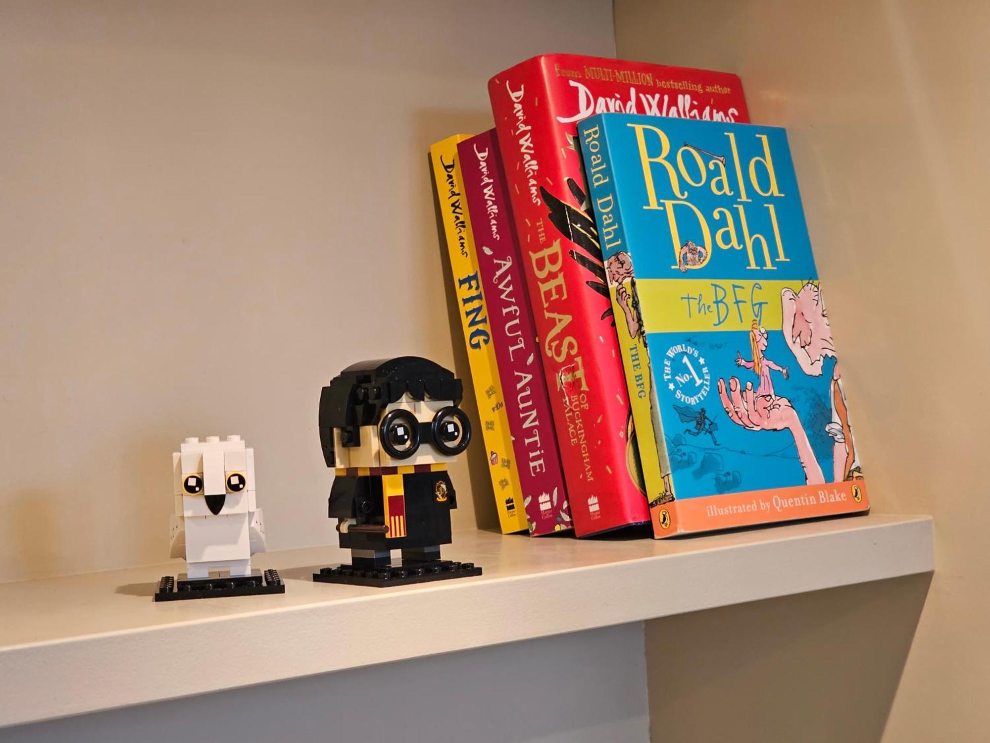 Magical Harry Potter Themed Home In Watford - Free Off-Street Parking 外观 照片