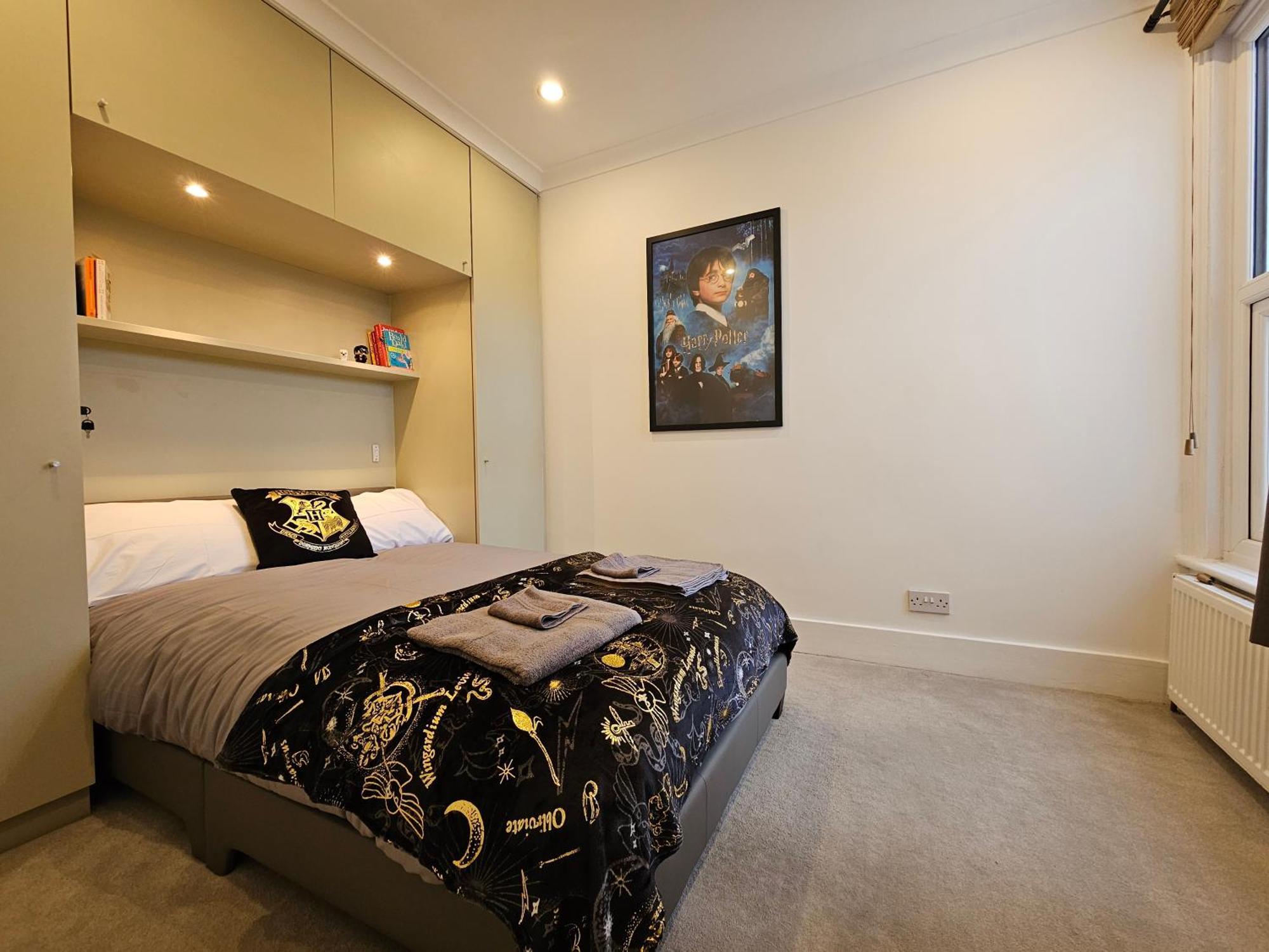 Magical Harry Potter Themed Home In Watford - Free Off-Street Parking 外观 照片