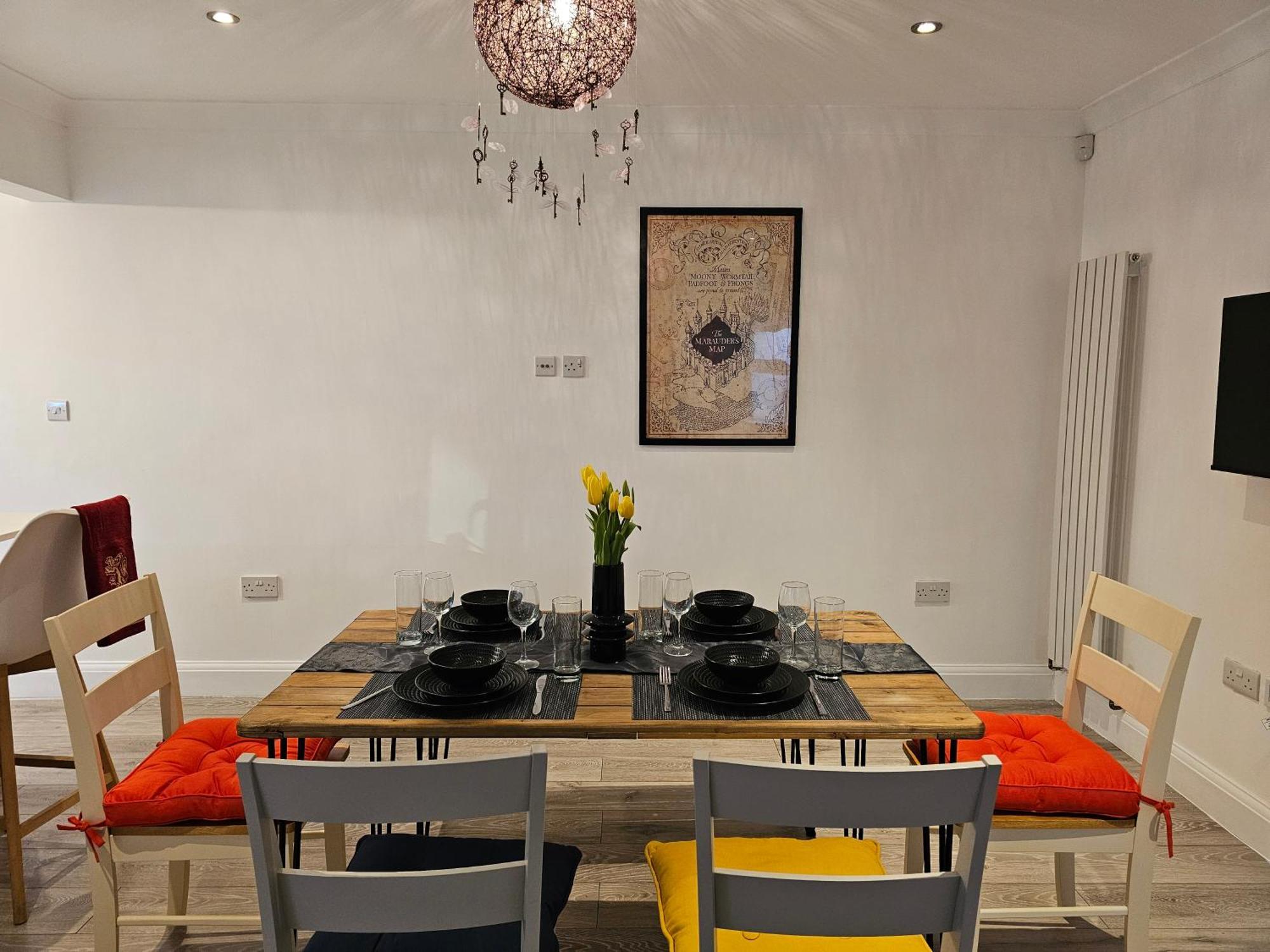 Magical Harry Potter Themed Home In Watford - Free Off-Street Parking 外观 照片